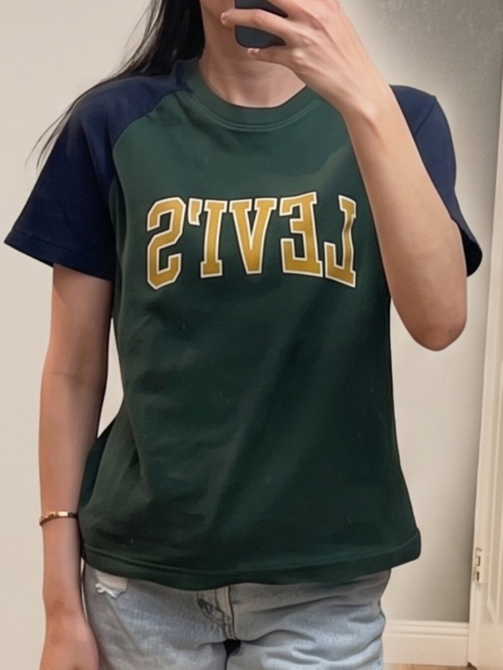 Levi’s Green Raglan Logo Tee Navy Sleeves Size Small
